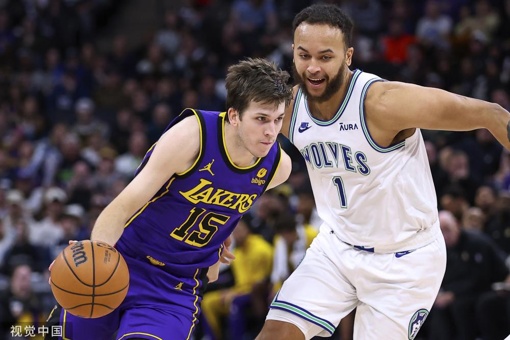 在比赛中途 在比赛中途