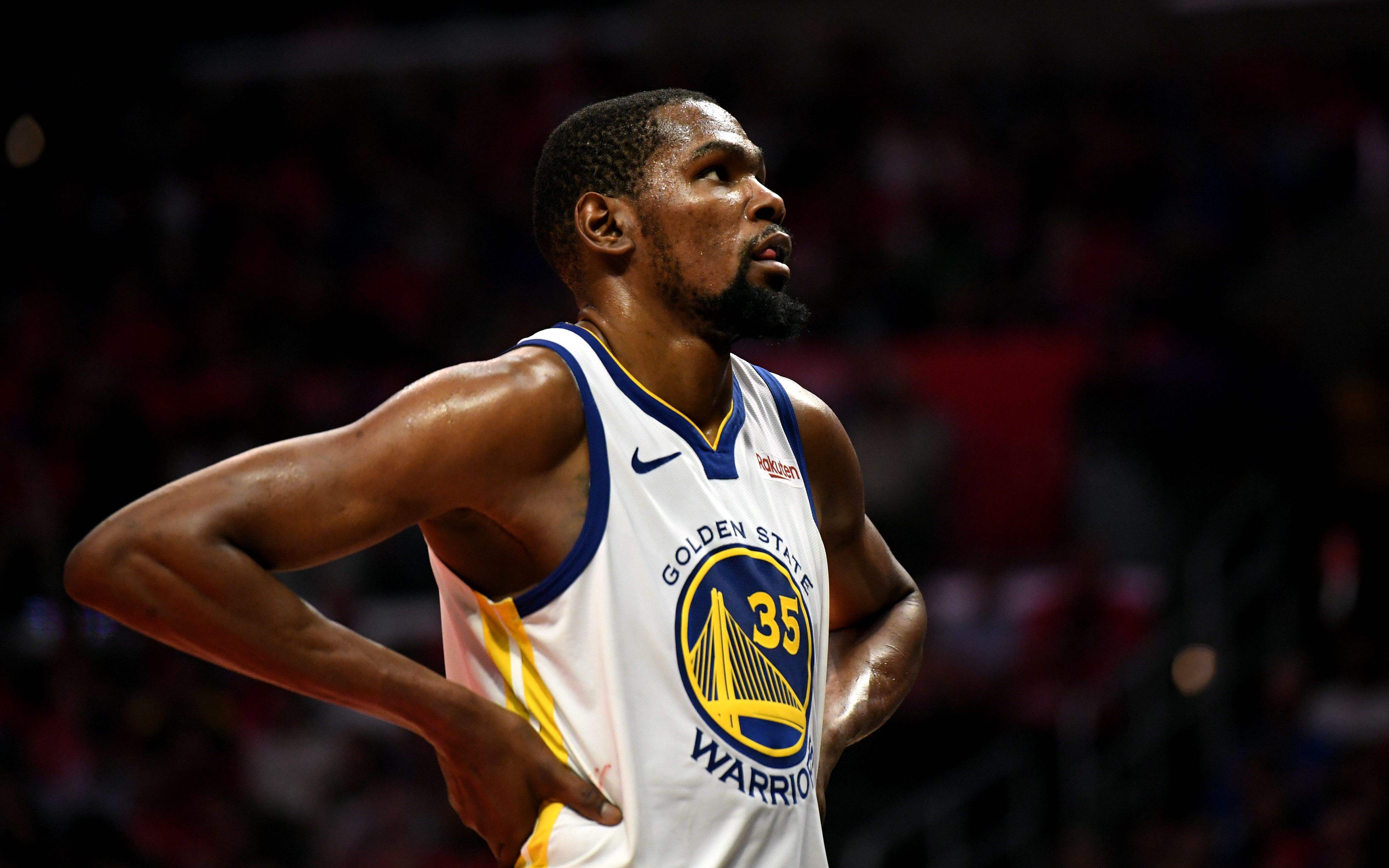 他可以在中 他可以在中