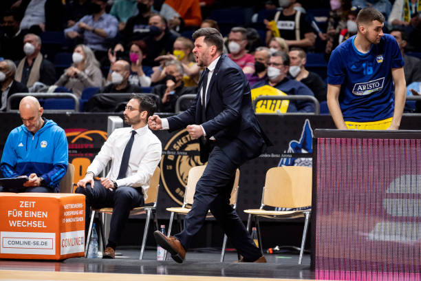 高难度的低 高难度的低